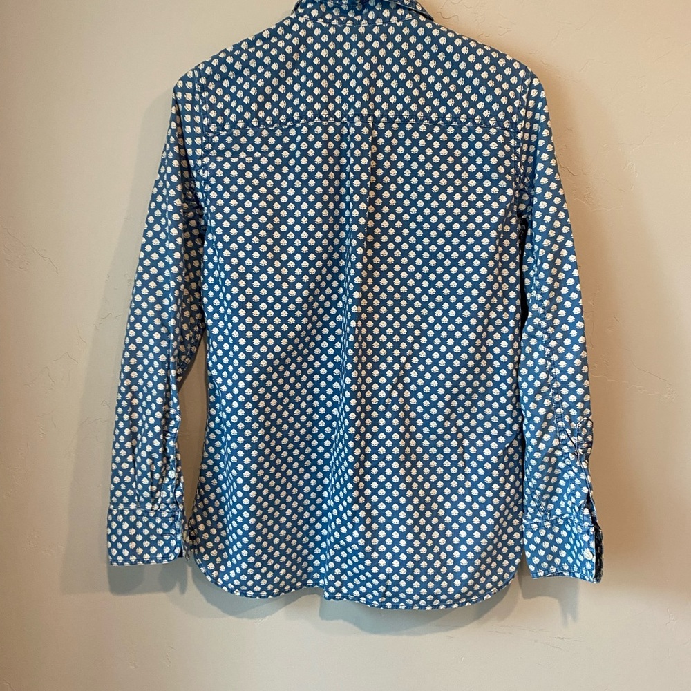 J. Crew Blue and White Dot Floral Pattern Button Down Shirt Preppy Work - Picture 4 of 5